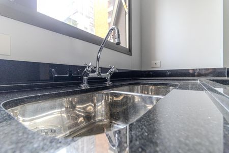 Apartamento à venda com 388m², 4 quartos e 6 vagas Apartamento à venda com 388m², 4 quartos e 6 vagasCozinha