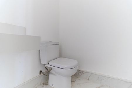 Apartamento à venda com 388m², 4 quartos e 6 vagas Apartamento à venda com 388m², 4 quartos e 6 vagasLavabo