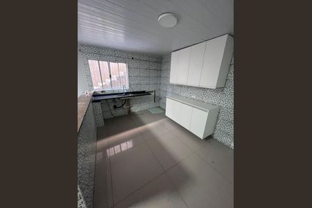 Cozinha de casa para alugar com 2 quartos, 50m² em Jardim Filhos da Terra, São Paulo