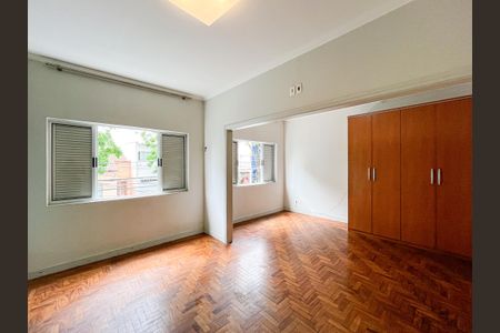 Casa à venda com 180m², 4 quartos e 2 vagasQuarto 1