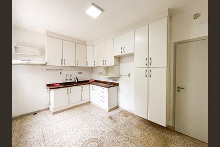 Casa à venda com 180m², 4 quartos e 2 vagasCozinha