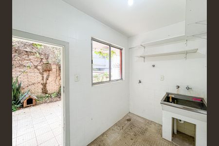 Casa à venda com 180m², 4 quartos e 2 vagasÁrea de Serviço