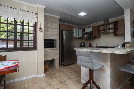 Cozinha de casa à venda com 4 quartos, 290m² em Jardim Carvalho, Porto Alegre