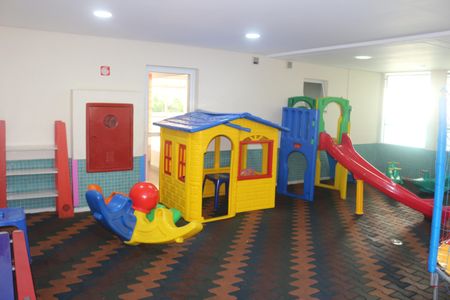 Apartamento para alugar com 117m², 3 quartos e 2 vagasÁrea comum - Playground