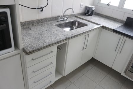 Apartamento para alugar com 117m², 3 quartos e 2 vagasCozinha