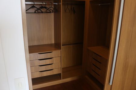 Apartamento para alugar com 117m², 3 quartos e 2 vagasCloset da suíte 1