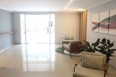 Apartamento para alugar com 117m², 3 quartos e 2 vagasHall social