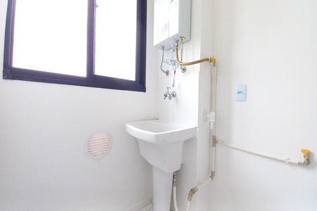 Apartamento à venda com 43m², 2 quartos e 1 vaga Apartamento à venda com 43m², 2 quartos e 1 vagaÁrea de Serviço