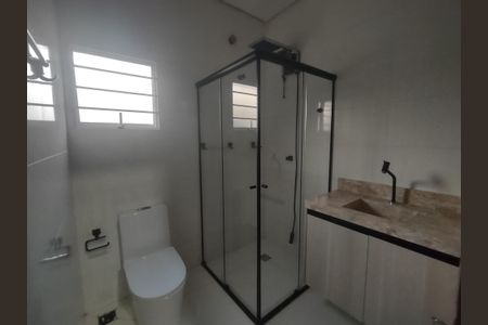 Casa para alugar com 358m², 4 quartos e 1 vaga Casa para alugar com 358m², 4 quartos e 1 vagaBanheiro Social