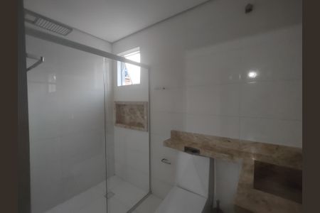 Casa para alugar com 358m², 4 quartos e 1 vaga Casa para alugar com 358m², 4 quartos e 1 vagaBanheiro da Suíte 2