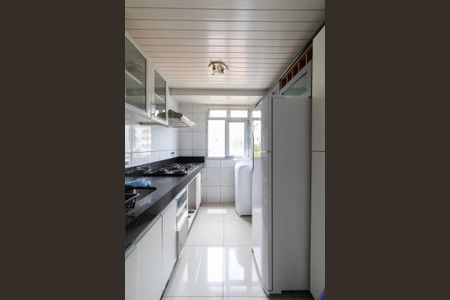 Apartamento à venda com 42m², 2 quartos e 1 vagaCozinha e Área de Serviço