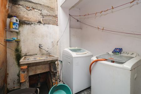 Casa à venda com 150m², 3 quartos e 2 vagasÁrea de Serviço