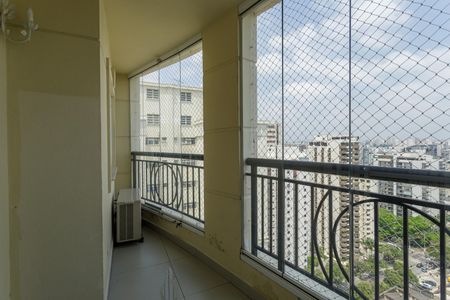 Varanda de apartamento à venda com 2 quartos, 70m² em Indianópolis, São Paulo