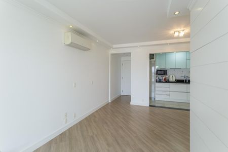 Apartamento à venda com 70m², 2 quartos e 1 vaga Apartamento à venda com 70m², 2 quartos e 1 vagaSala