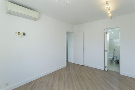 Apartamento à venda com 70m², 2 quartos e 1 vaga Apartamento à venda com 70m², 2 quartos e 1 vagaSuíte