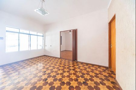 Casa para alugar com 180m², 3 quartos e 1 vagaSala