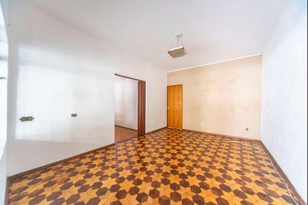 Casa para alugar com 180m², 3 quartos e 1 vagaSala