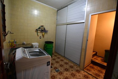 Casa à venda com 290m², 5 quartos e 4 vagasÁrea de Serviço
