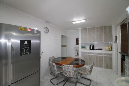 Apartamento à venda com 174m², 4 quartos e 2 vagasSala/Cozinha