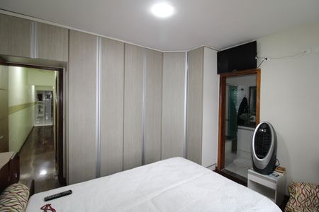 Apartamento à venda com 174m², 4 quartos e 2 vagasSuíte