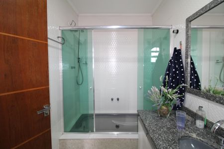 Apartamento à venda com 174m², 4 quartos e 2 vagasBanheiro da Suíte