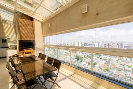 Apartamento à venda com 328m², 2 quartos e 5 vagasCobertura 