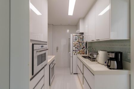 Apartamento à venda com 328m², 2 quartos e 5 vagasCozinha