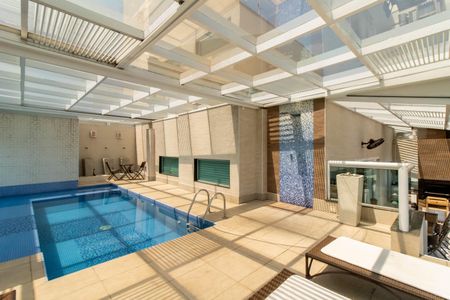 Apartamento à venda com 328m², 2 quartos e 5 vagasCobertura 