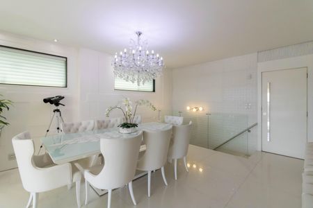 Apartamento à venda com 328m², 2 quartos e 5 vagasCobertura 