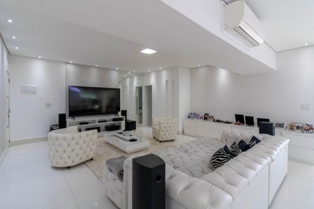 Apartamento à venda com 328m², 2 quartos e 5 vagasCobertura 