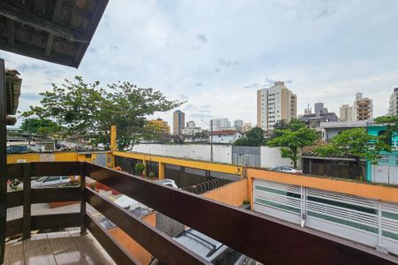 Casa de condomínio para alugar com 67m², 2 quartos e 1 vaga Casa de condomínio para alugar com 67m², 2 quartos e 1 vagaVaranda do Quarto 2