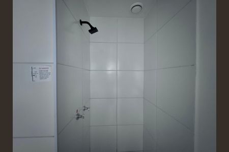 Apartamento à venda com 47m², 2 quartos e sem vaga Apartamento à venda com 47m², 2 quartos e sem vagaBanheiro Social