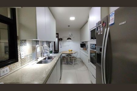 Apartamento à venda com 170m², 4 quartos e 2 vagas