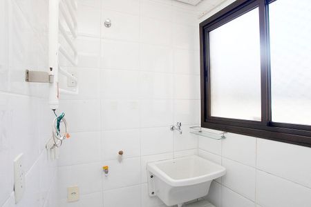 Apartamento à venda com 77m², 2 quartos e 2 vagasÁrea de Serviço