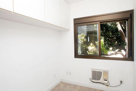 Apartamento à venda com 77m², 2 quartos e 2 vagasQuarto 2