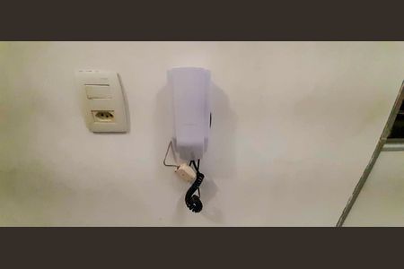 Apartamento à venda com 67m², 3 quartos e 1 vaga Apartamento à venda com 67m², 3 quartos e 1 vagaInterfone