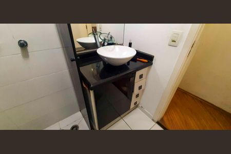 Apartamento à venda com 67m², 3 quartos e 1 vaga Apartamento à venda com 67m², 3 quartos e 1 vagaBanheiro Social