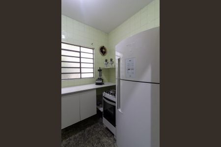 Casa à venda com 249m², 4 quartos e 6 vagas Casa à venda com 249m², 4 quartos e 6 vagasCozinha