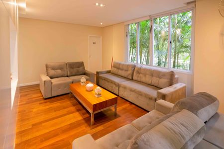 Apartamento à venda com 105m², 3 quartos e 2 vagas Apartamento à venda com 105m², 3 quartos e 2 vagasÁrea comum - Salão de festas