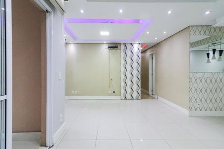Apartamento à venda com 105m², 3 quartos e 2 vagas Apartamento à venda com 105m², 3 quartos e 2 vagasSala