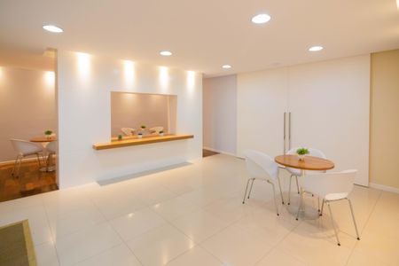 Apartamento à venda com 105m², 3 quartos e 2 vagas Apartamento à venda com 105m², 3 quartos e 2 vagasÁrea comum - Salão de festas