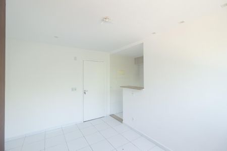 Sala de apartamento para alugar com 2 quartos, 45m² em Campo Grande, Rio de Janeiro