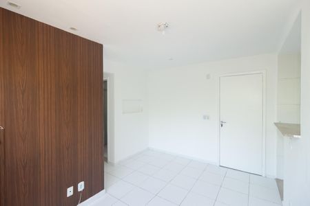 Sala de apartamento para alugar com 2 quartos, 45m² em Campo Grande, Rio de Janeiro