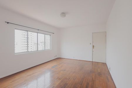 Sala de apartamento para alugar com 2 quartos, 90m² em Cerqueira César, São Paulo