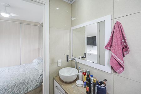 Apartamento à venda com 92m², 2 quartos e 2 vagasBanheiro da Suíte