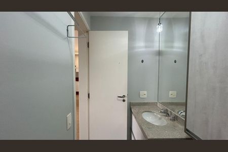 Apartamento para alugar com 54m², 1 quarto e 1 vaga Apartamento para alugar com 54m², 1 quarto e 1 vagaBanheiro da Suíte