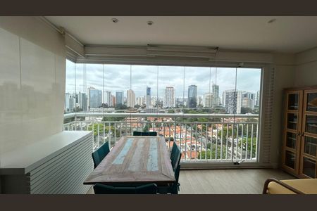 Apartamento para alugar com 54m², 1 quarto e 1 vaga Apartamento para alugar com 54m², 1 quarto e 1 vagaVaranda