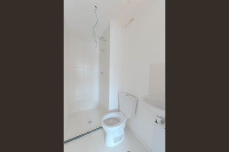 Banheiro de kitnet/studio para alugar com 1 quarto, 25m² em Bela Vista, São Paulo