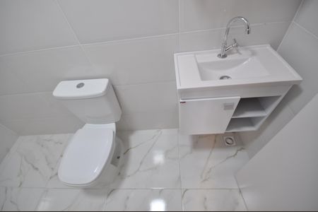 Casa à venda com 120m², 4 quartos e 1 vagaBanheiro da Suíte 2