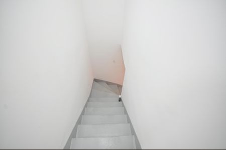 Casa à venda com 120m², 4 quartos e 1 vagaEscada